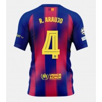 Camiseta Barcelona Ronald Araujo #4 Primera Equipación Replica 2025-26 mangas cortas